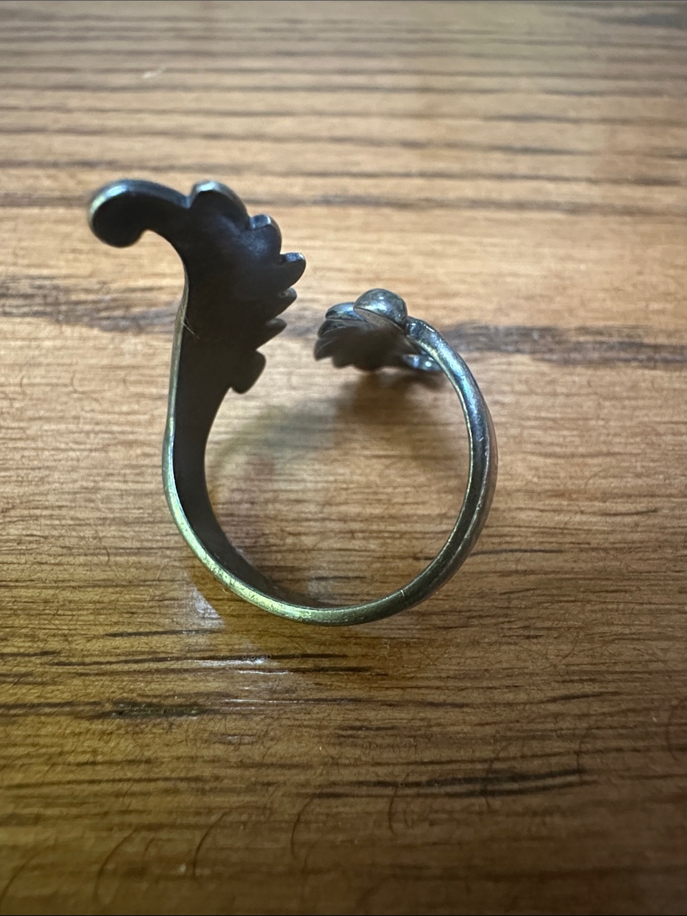 Vintage Sterling Angel Wing Ring - Picture 3 of 5